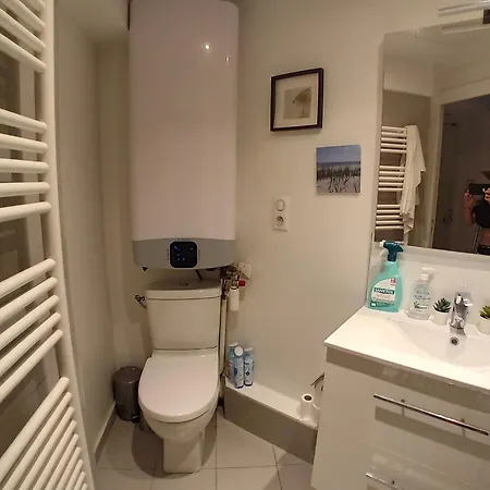 Gorgeous Place ,1 Mins Gare Montparnasse , 5 Minute Eiffel Tour Apartment